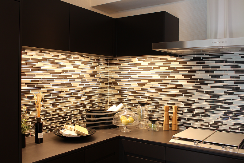Liner glass mosaic